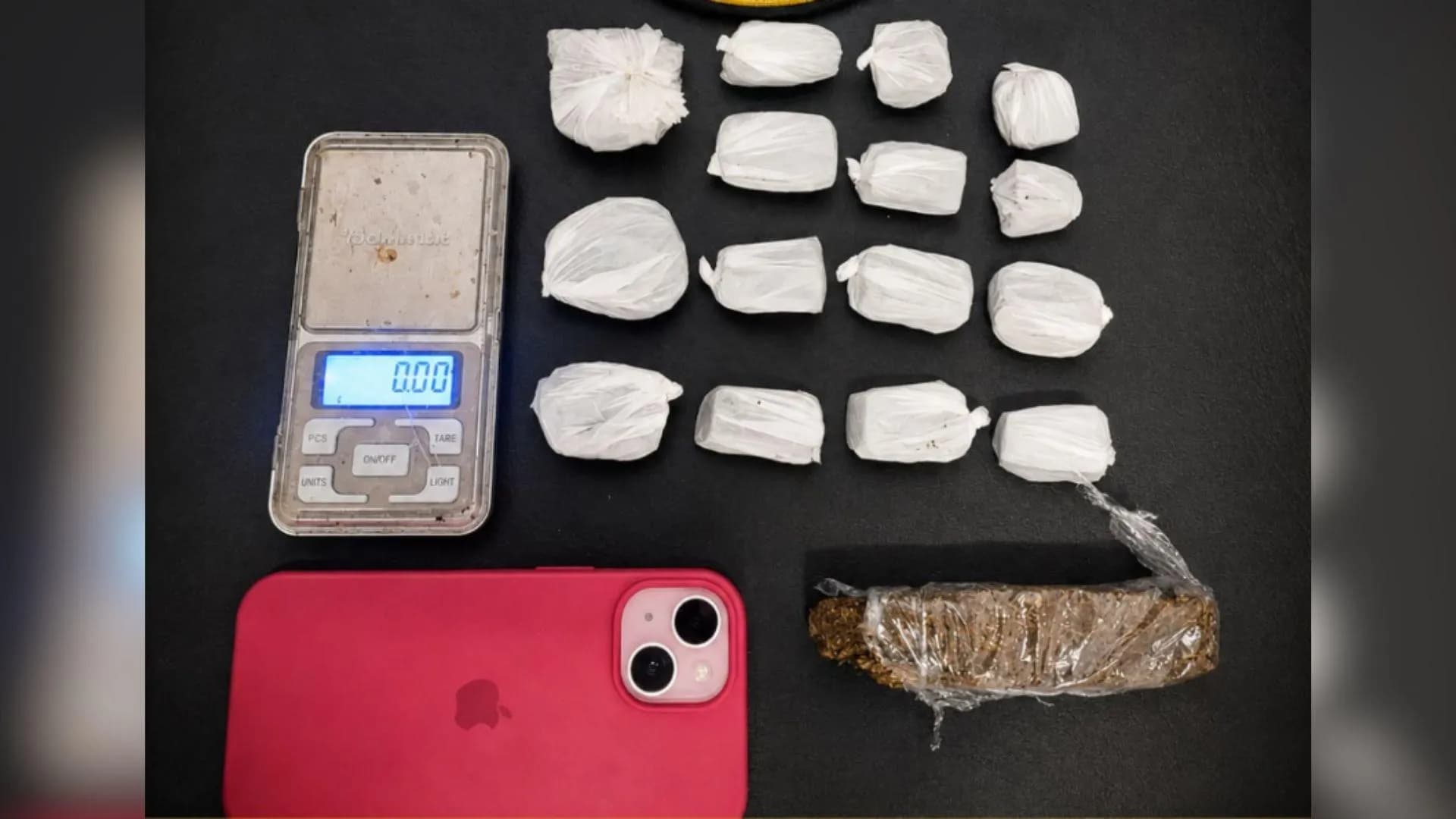 HOMEM É PRESO POR TRÁFICO DE DROGAS NO BAIRRO VILA MARTINS, EM PRESIDENTE EPITÁCIO