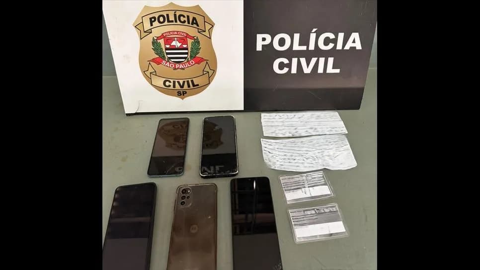 VARREDURA EM RESIDÊNCIA DE MULHER INVESTIGADA POR TRÁFICO DE DROGAS ENCONTRA CARTAS ENVIADAS POR PRESOS À SUSPEITA EM PIRAPOZINHO