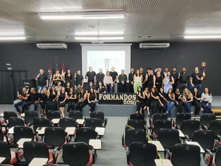 POLO DA UNIVESP EM PRESIDENTE PRUDENTE CELEBRA FORMATURA DE 48 ALUNOS EM COLAÇÃO DE GRAU