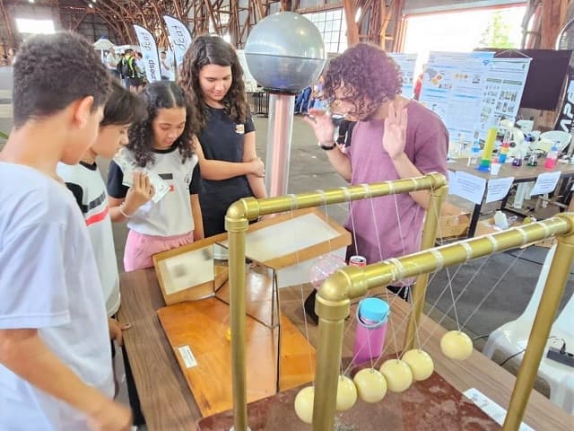 V FEIRA DE CIÊNCIA E TECNOLOGIA DO OESTE PAULISTA ABRE INSCRIÇÕES PARA MOSTRA CIENTÍFICA COM O TEMA 'CIÊNCIA DELAS'